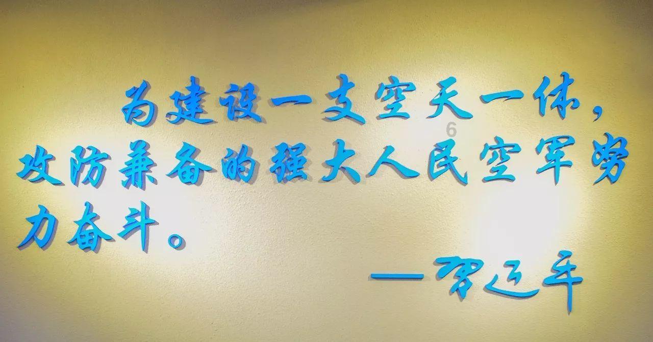 迷人的妖精